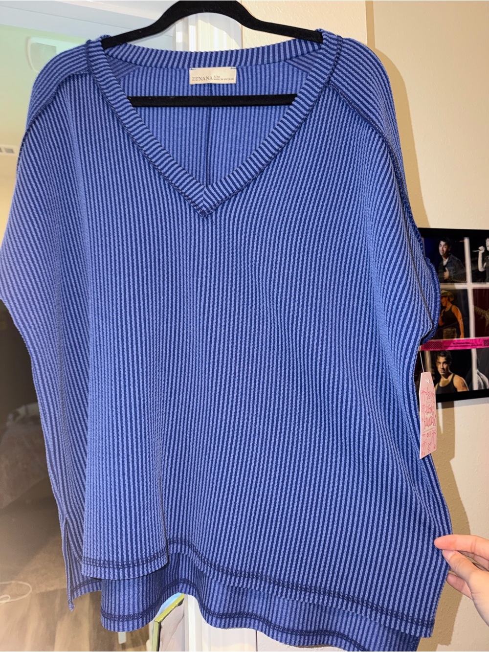 Zenana Outfitters Blue Ribbed V-Neck Knit Top